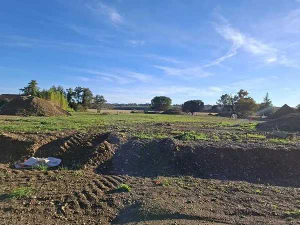 TERRAIN A ST MAURICE SUR ADOUR
