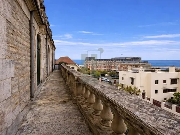 Appartement 5 pièces 164 m²