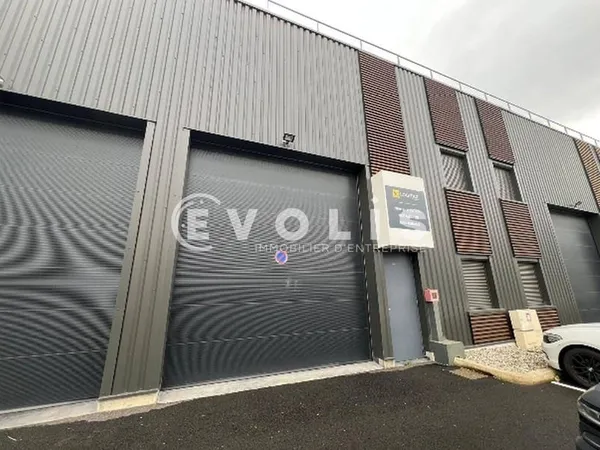 Local d'activité 327 m²