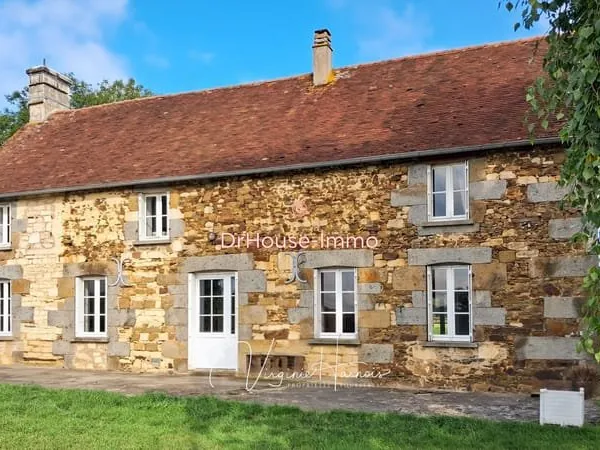 Jolie propriété équestre de travail sur 8.23ha dans un environnement magnifique
