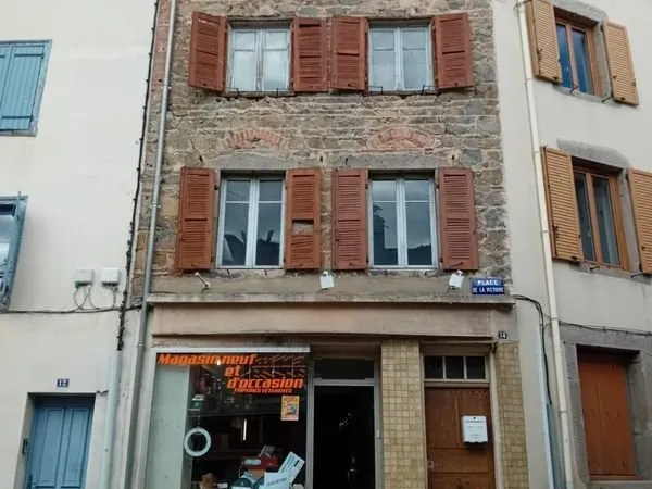 Maison 12 pièces 240 m²