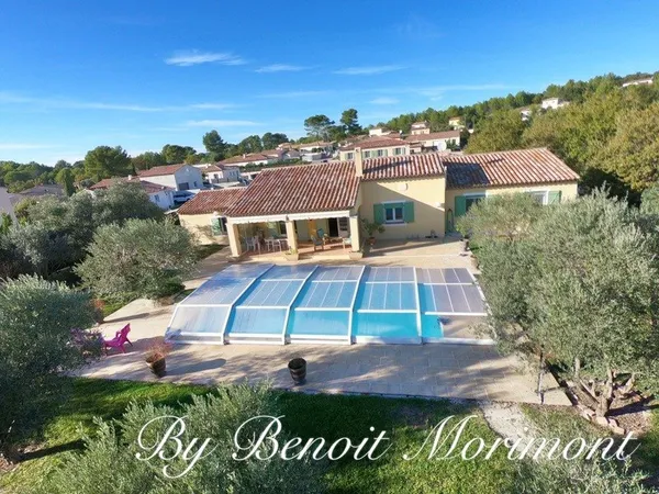 Dpt Var (83), à vendre TRANS EN PROVENCE maison P8 de 186 m² - Terrain de 2 000,00 m² - Plain pied