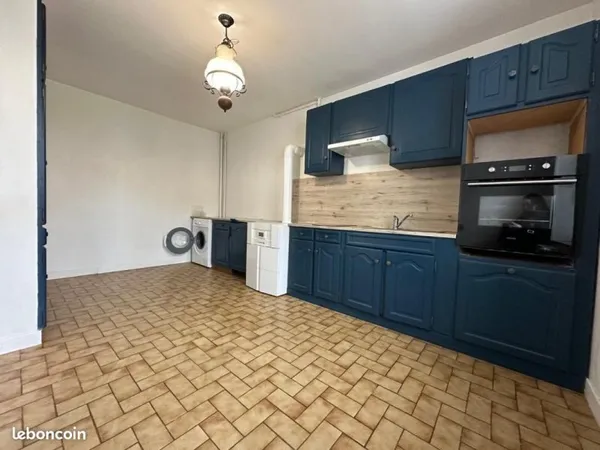 Maison 78 m² Cour Cheverny