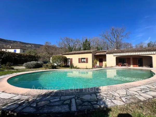 Villa 4 pièces 120 m²