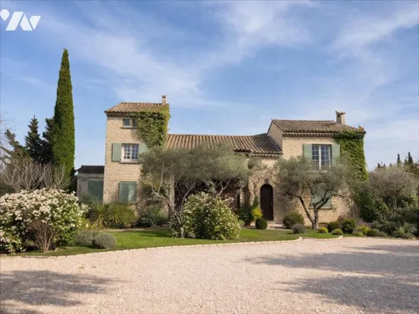 Maison 6 pièces 180 m²