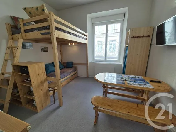 Studio 1 pièce 17 m²