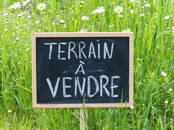 Terrain Ahuy 708 m2