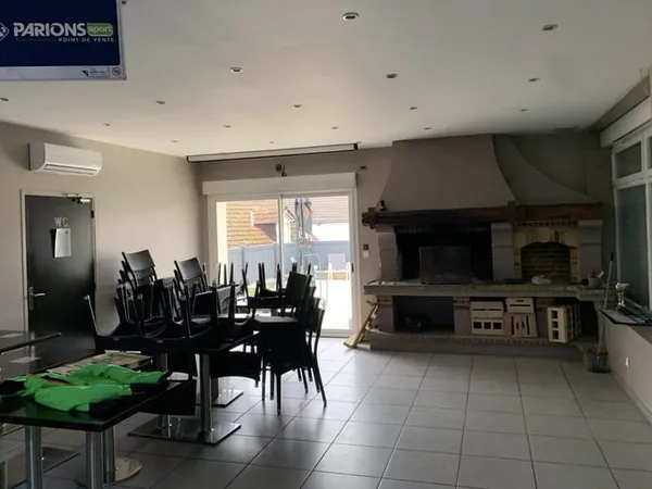 MURS COMMERCIAUX + APPARTEMENT T-4 REUIL (51), À DEUX PAS D'ÉPERNAY