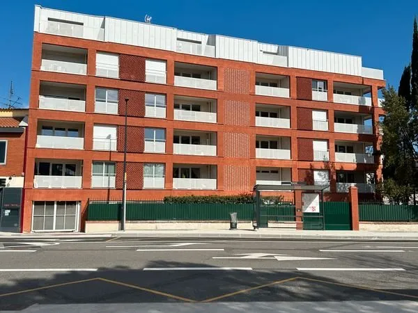 🔥 T3 meublé dernier étage avec terrasse - Vue Pyrénées - Parking - Toulouse Cartoucherie / Patte d'O