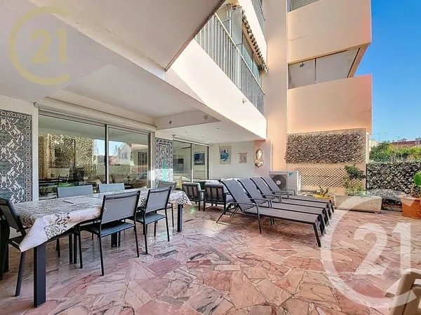 Appartement 6 pièces 144 m²