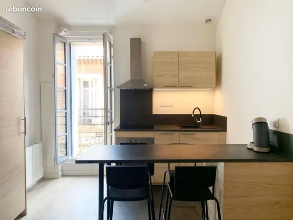 Studio rénové proche gare