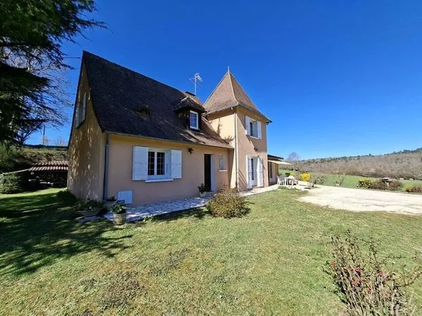 Maison 5 pièces 144 m²