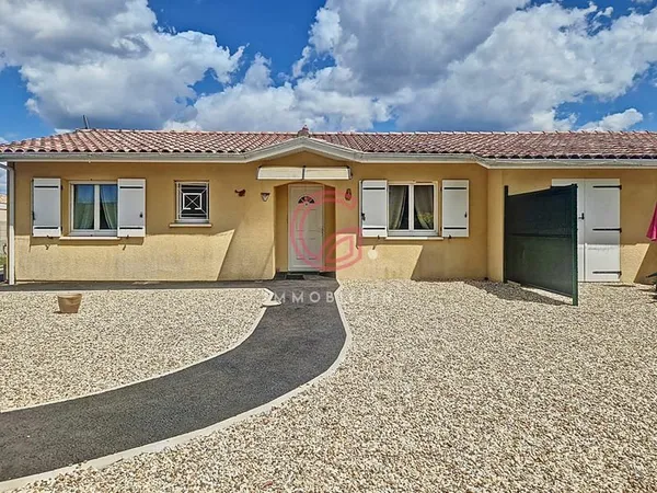 Maison contemporaine à Ychoux