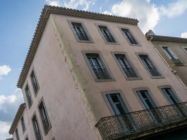CARCASSONNE - BASTIDE Immeuble entier 335m² 2 logements + local et bureaux sur 2 niveaux