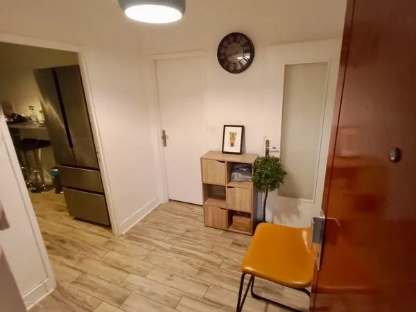 Grande chambre en colocation 3 pers
