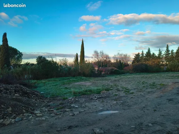 Terrain 500 m² Châteauneuf-de-Gadagne