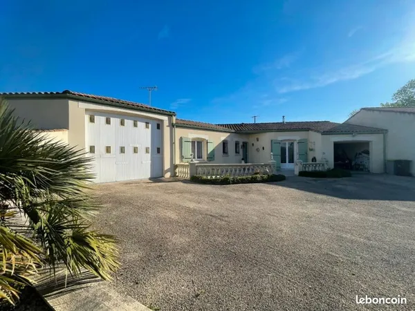 A vendre maison plein pied 108m2 habitable