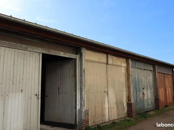 A louer - grand garage
