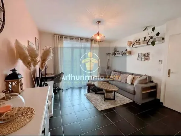 Appartement Pontault Combault 3 pièces 57 m², balcons, box, parking