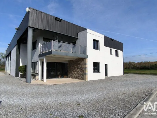 Local commercial 715 m²