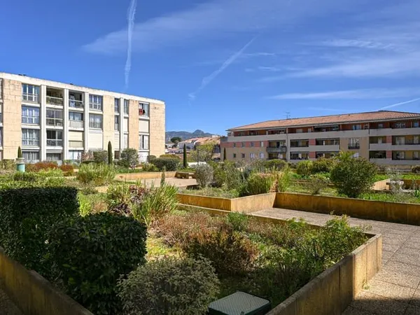 APPARTEMENT T4 AUBAGNE
