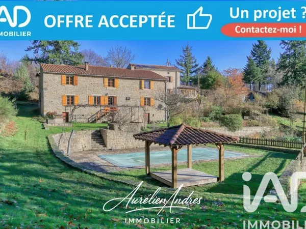 Maison 6 pièces 214 m²