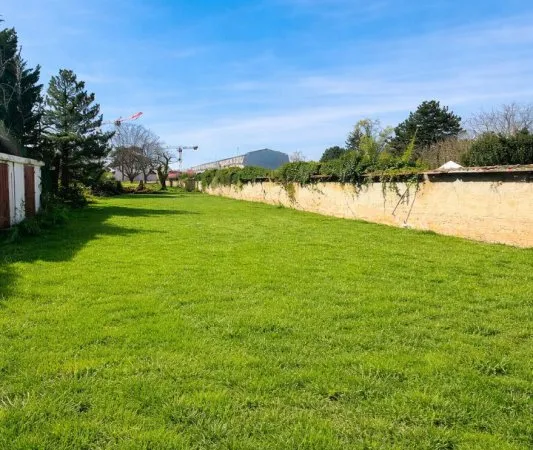 Terrain Beaune 1781 m2