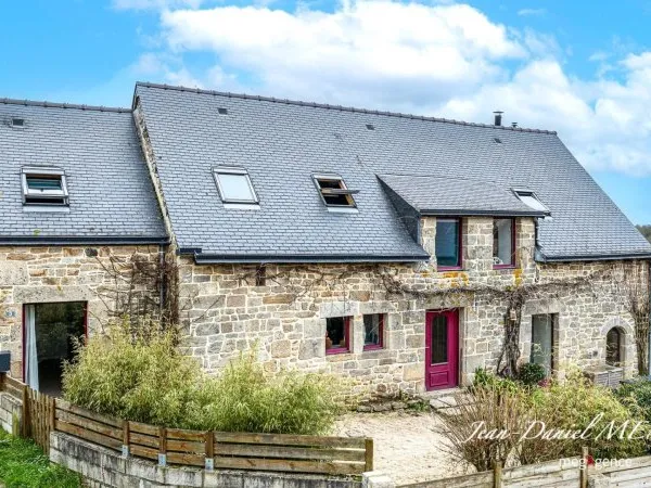 MAISON TYPE 7 DE 185 M2 - TERRAIN DE 2621 M2