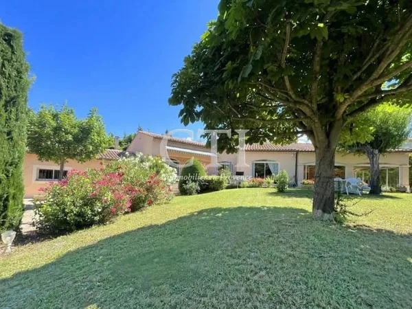 Villa 5 pièces 170 m²