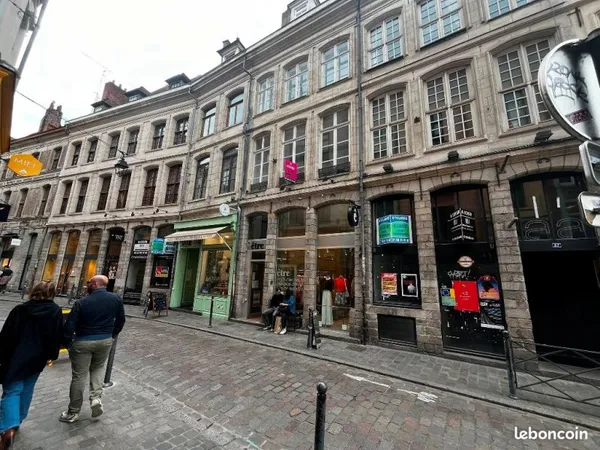 Magnifique immeuble avec commerce rue Lepelletier - Vieux Lille