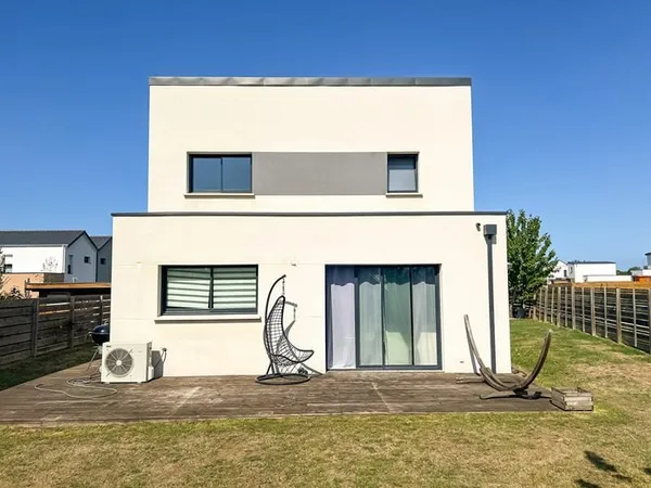 Maison en Exclusivité à Verrières-en-Anjou de 3 chambres avec jardin
