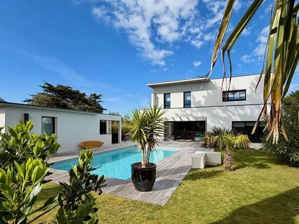Maison 6 pièces 161 m²