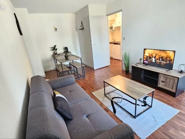 T2 meublé avec parking et balcon