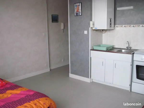 Location juillet T1 meublé 1 personne