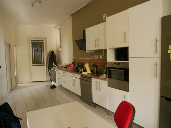 Loue 2 chambres appartement 101m² dans une colocation à la Guillotière