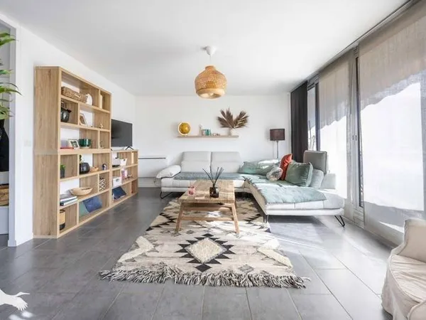 Appartement 3 pièces 82 m²