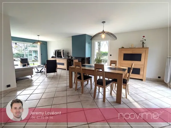Maison 167m2, 6 chambres, à la sortie de Grandchamp directio