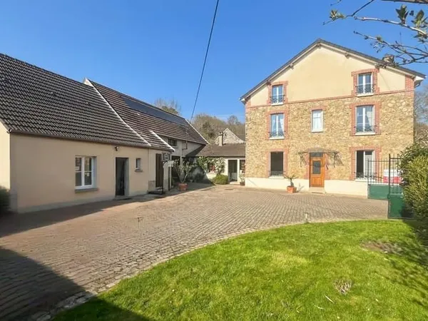 Maison 6 pièces 210 m²