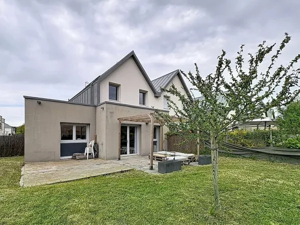 A VENDRE à 49480 VERRIERES EN ANJOU Maison récente 3 chambres, garage et jardin !