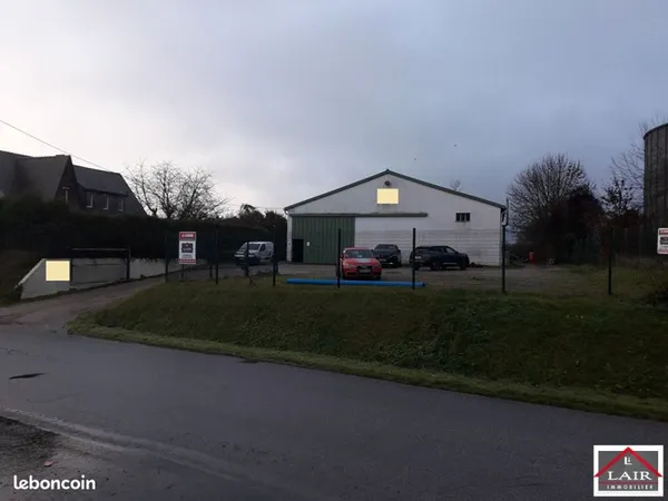 Local 340 m² SEES