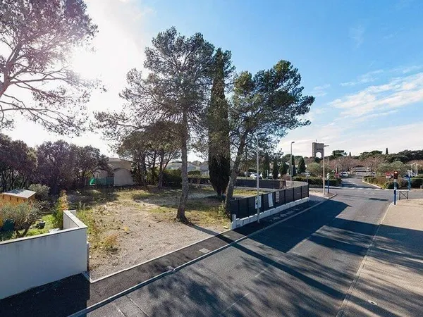 Terrain constructible 720 m²
