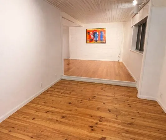 À vendre Bien modulable en rez-de-chaussée Quartier Fran
