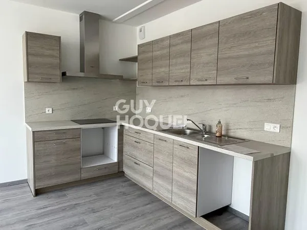 LOCATION d'un appartement T4 (78.60 m² ) à LUTZELHOUSE