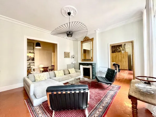 Appartement 4 pièces 156 m²