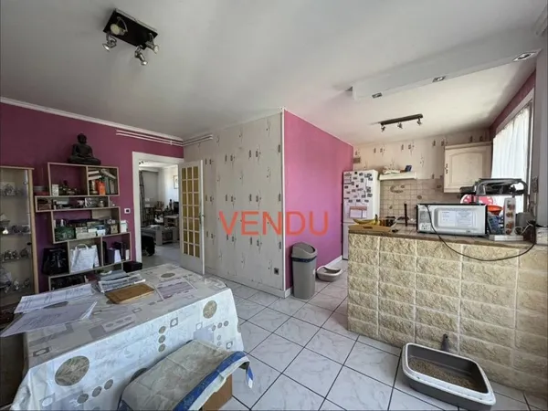 Appartement T4 avec balcon, Saint-Priest-en-Jarez
