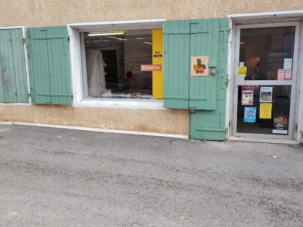 À vendre - Fonds de commerce Épicerie / Tabac / Librairie