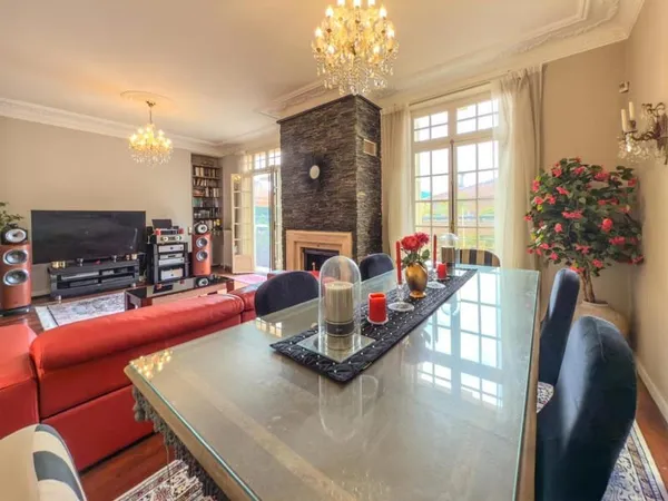 Maison 3 pièces 180 m²