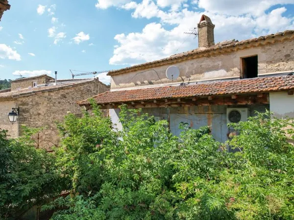 Propriété à rénover à 7km d'Uzès