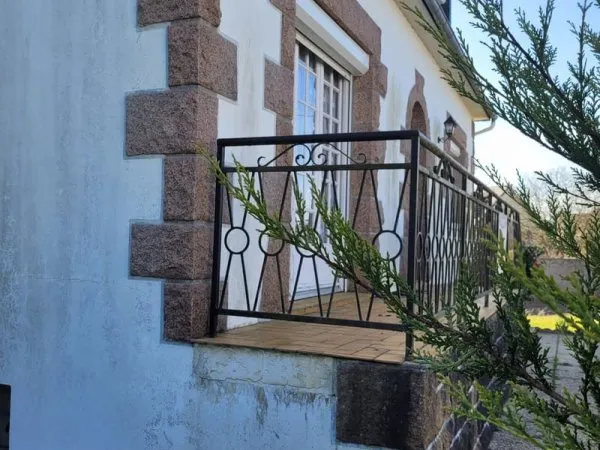 Belle maison néo Bretonne ensoleillée, Terrain clos