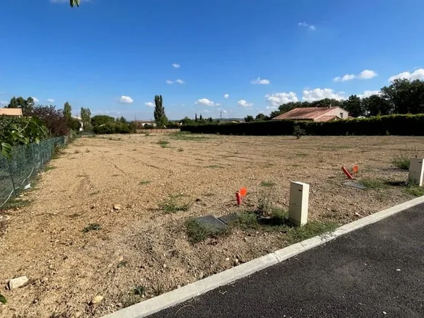 À VENDRE : Terrain à bâtir de 1110 m² à Muret - Quartier Brioudes, viabilisé, dans petit lotissement